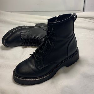 🖤 black heeled combat boots 🖤
